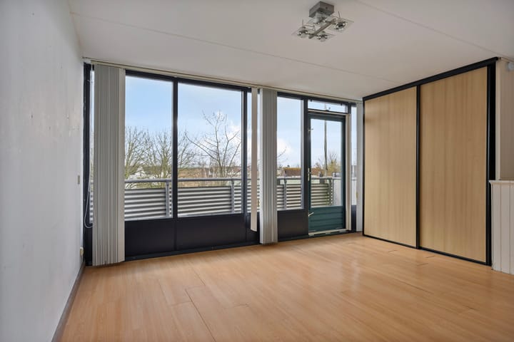 Photo 24 of Gangboord 100