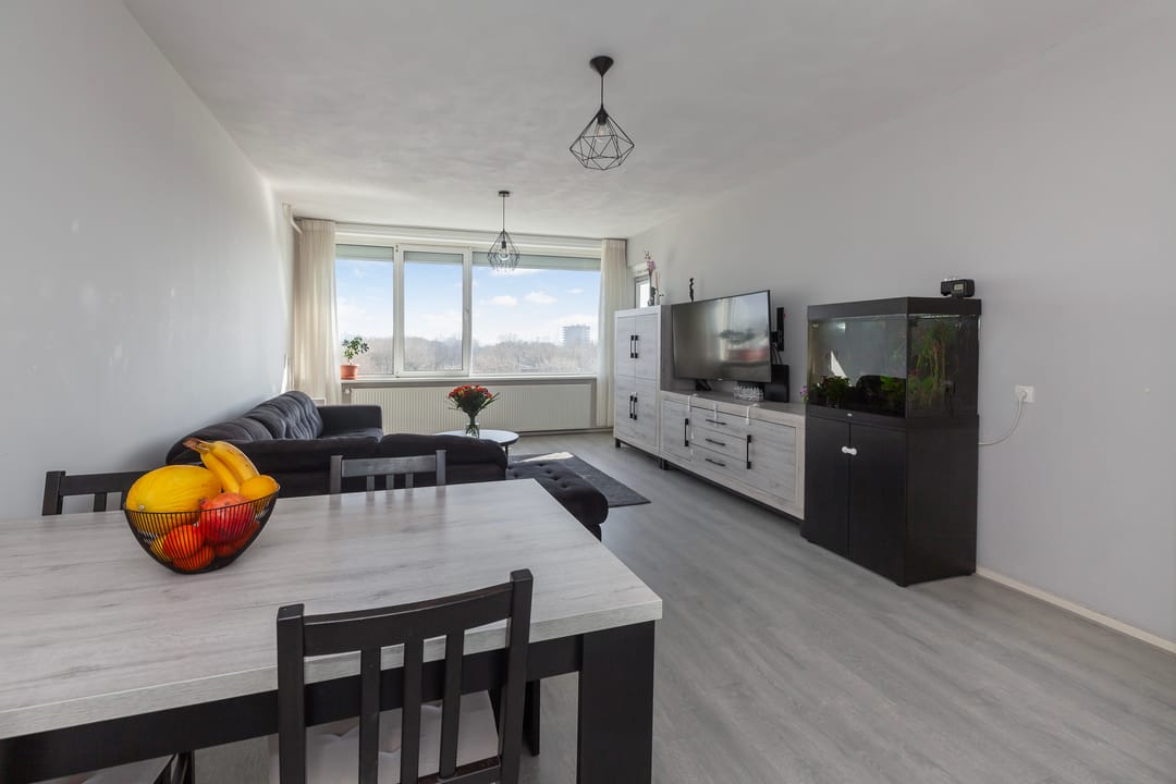 Photo 2 of Coornhertstraat 105