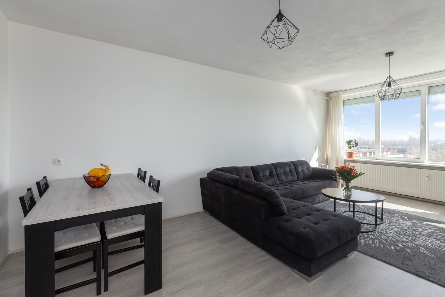 Photo 10 of Coornhertstraat 105