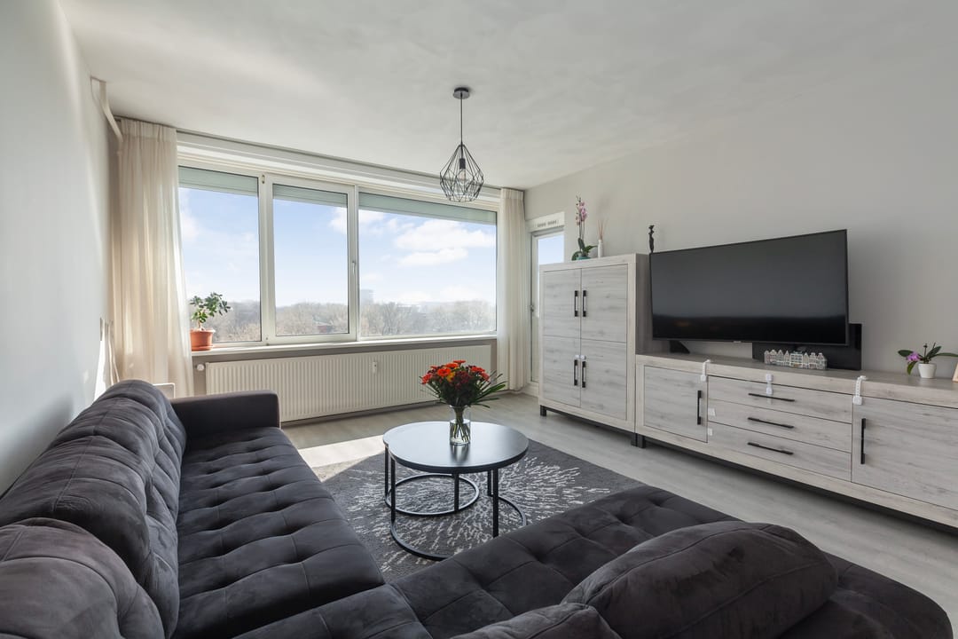 Photo 11 of Coornhertstraat 105