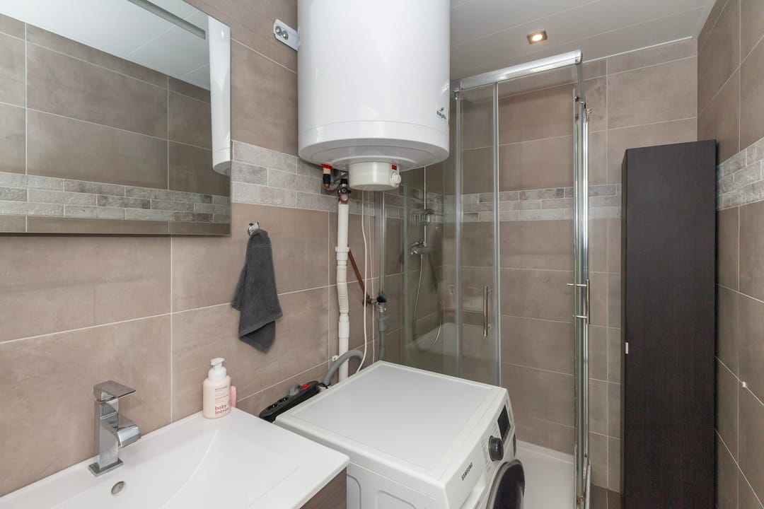 Photo 28 of Coornhertstraat 105