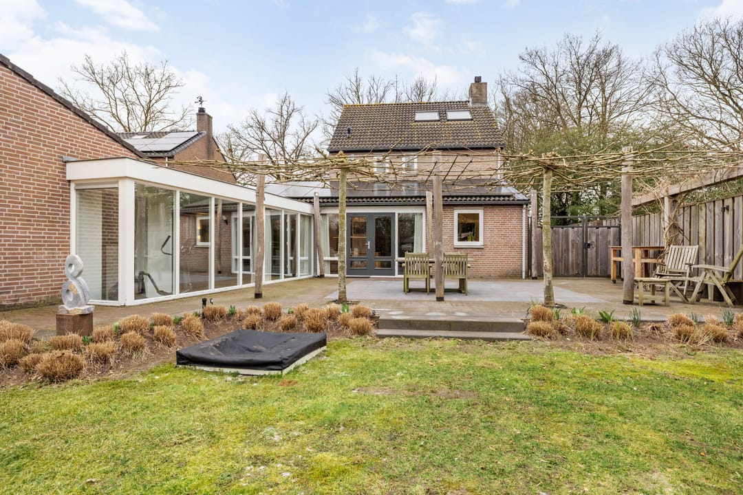 Foto 46 van Loverensestraat 14