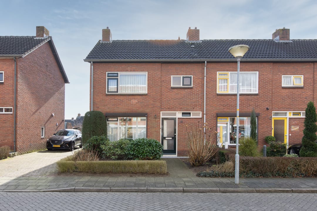 Foto 2 van Willem van den Berghstraat 14