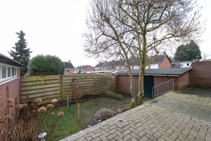 Foto 32 van Willem van den Berghstraat 14