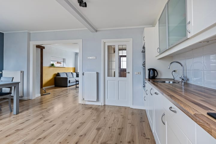 Foto 17 van Herman ten Catestraat 12