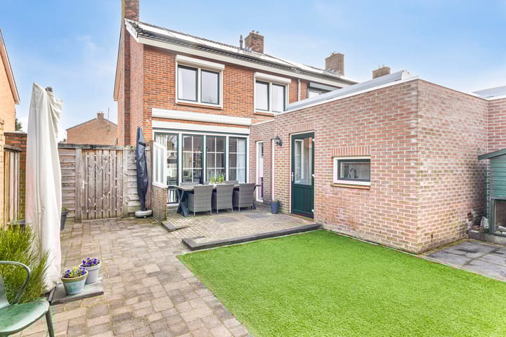 Foto 34 van Herman ten Catestraat 12