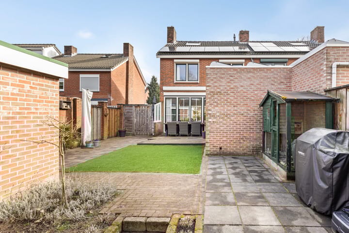 Foto 38 van Herman ten Catestraat 12