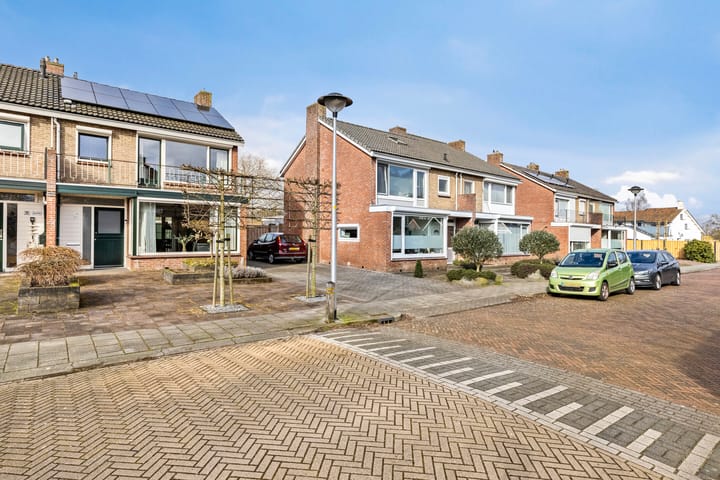 Foto 44 van Herman ten Catestraat 12