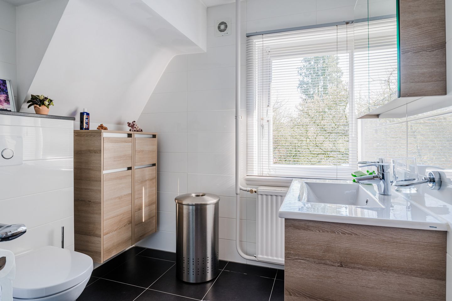 Foto 4 van Burg. Canterslaan 17