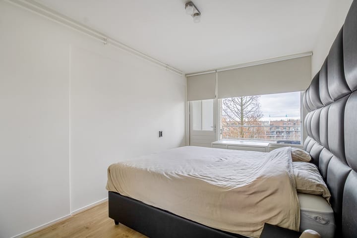 Foto 14 van Burgemeester Van Haarenlaan 1332