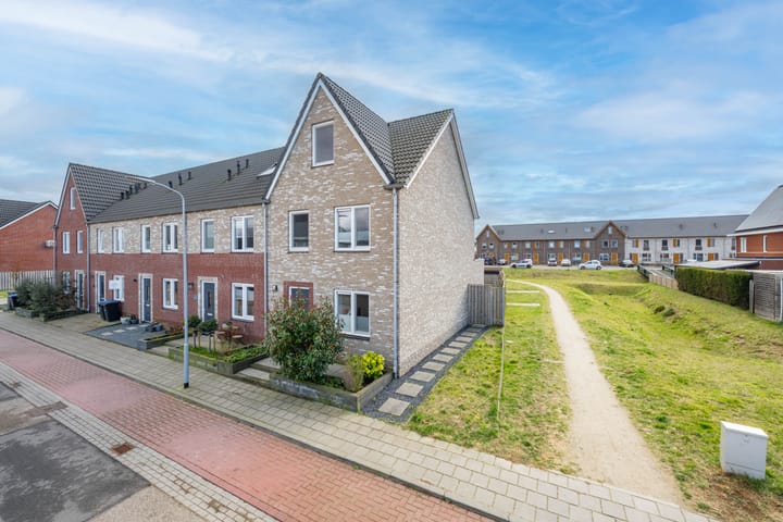 Foto 1 van Vijverlaan 46