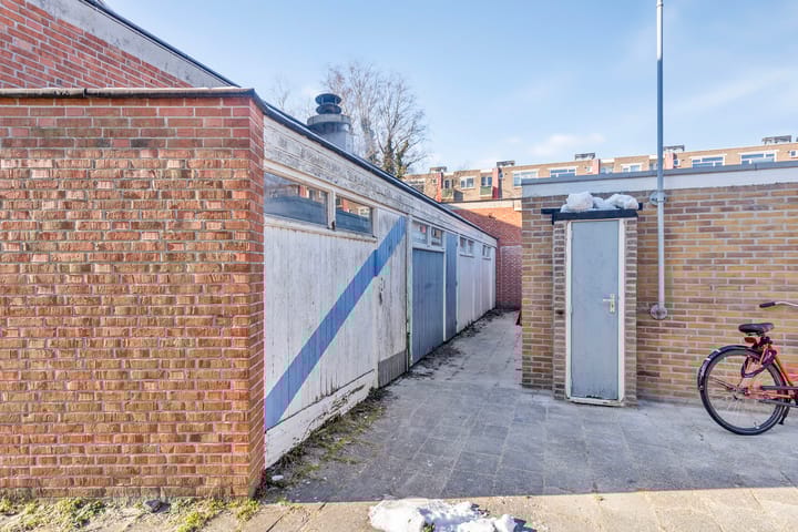 Foto 16 van Brederostraat 3