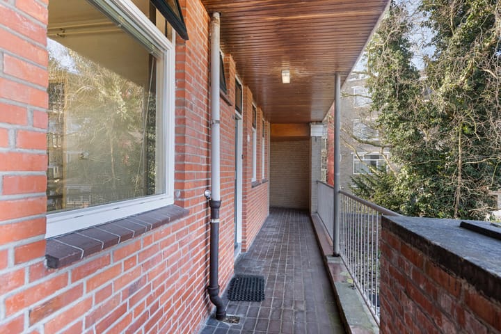 Foto 17 van Brederostraat 3