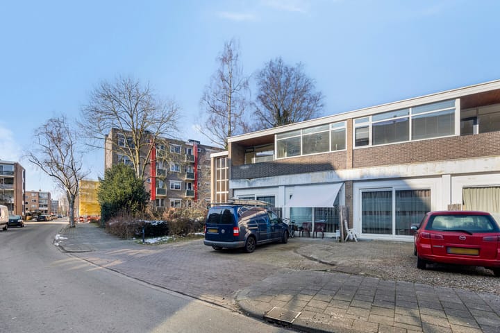 Foto 19 van Brederostraat 3