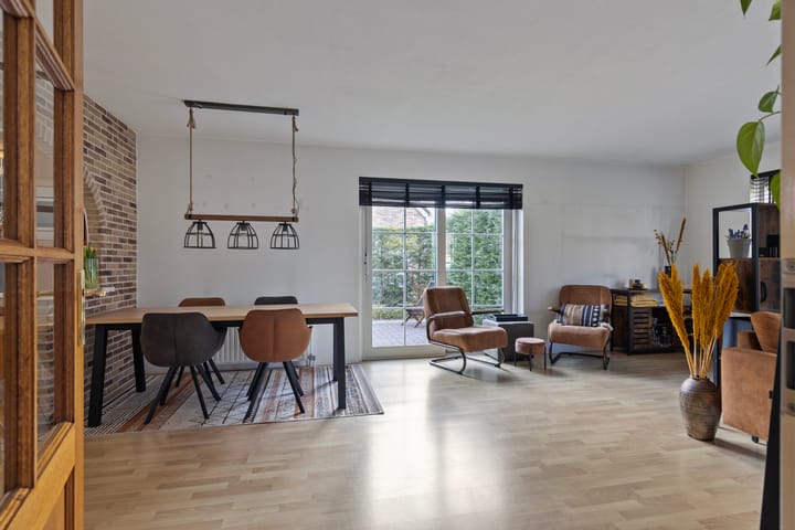 Photo 3 of Klaproos 1