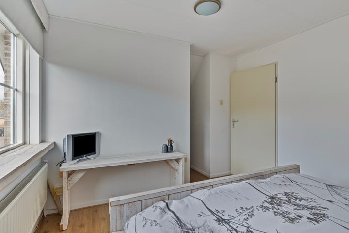 Photo 16 of Klaproos 1