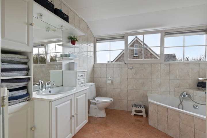 Photo 21 of Klaproos 1