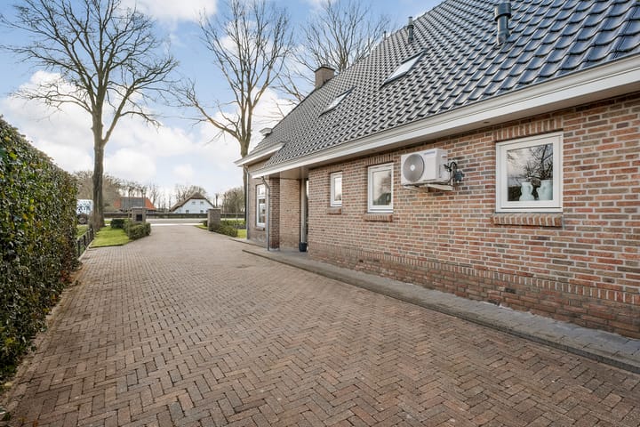 Foto 15 van Rijksweg 25