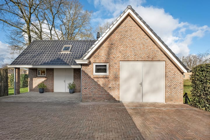 Foto 19 van Rijksweg 25