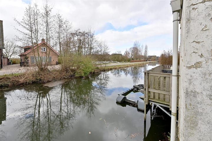 Photo 9 of Zuidereinde 174