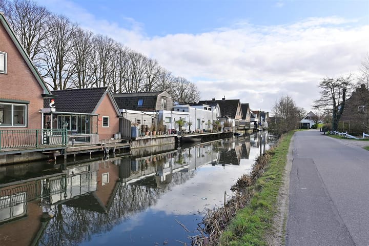 Photo 13 of Zuidereinde 174