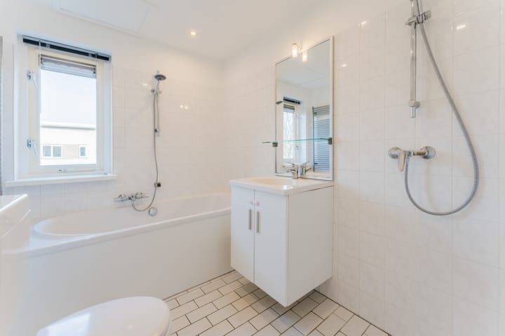 Foto 21 van Haringvlietlaan 40