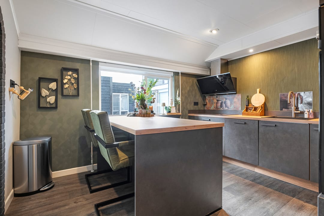 Photo 11 of Zuideropgaande 10