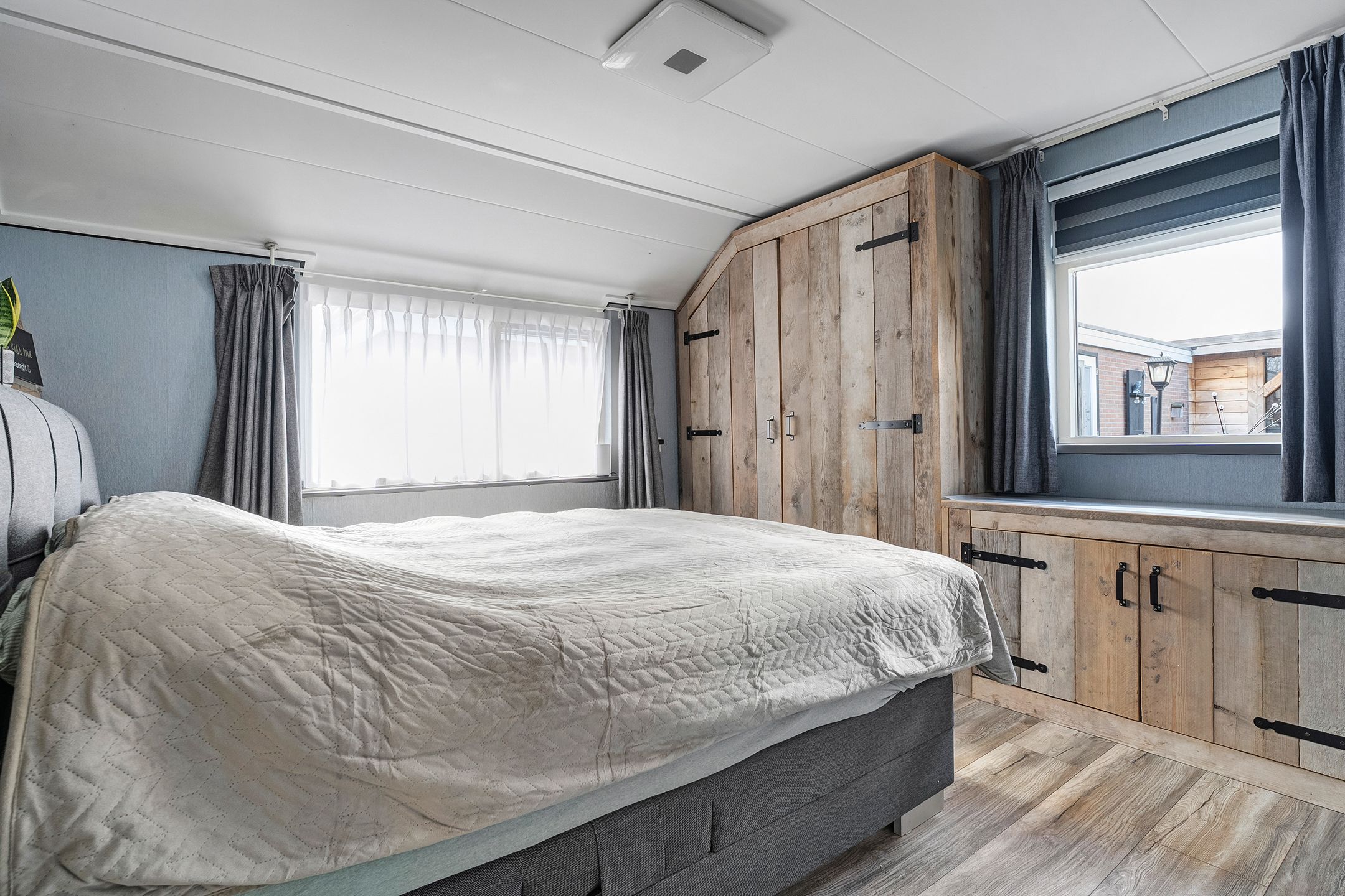 Photo 24 of Zuideropgaande 10