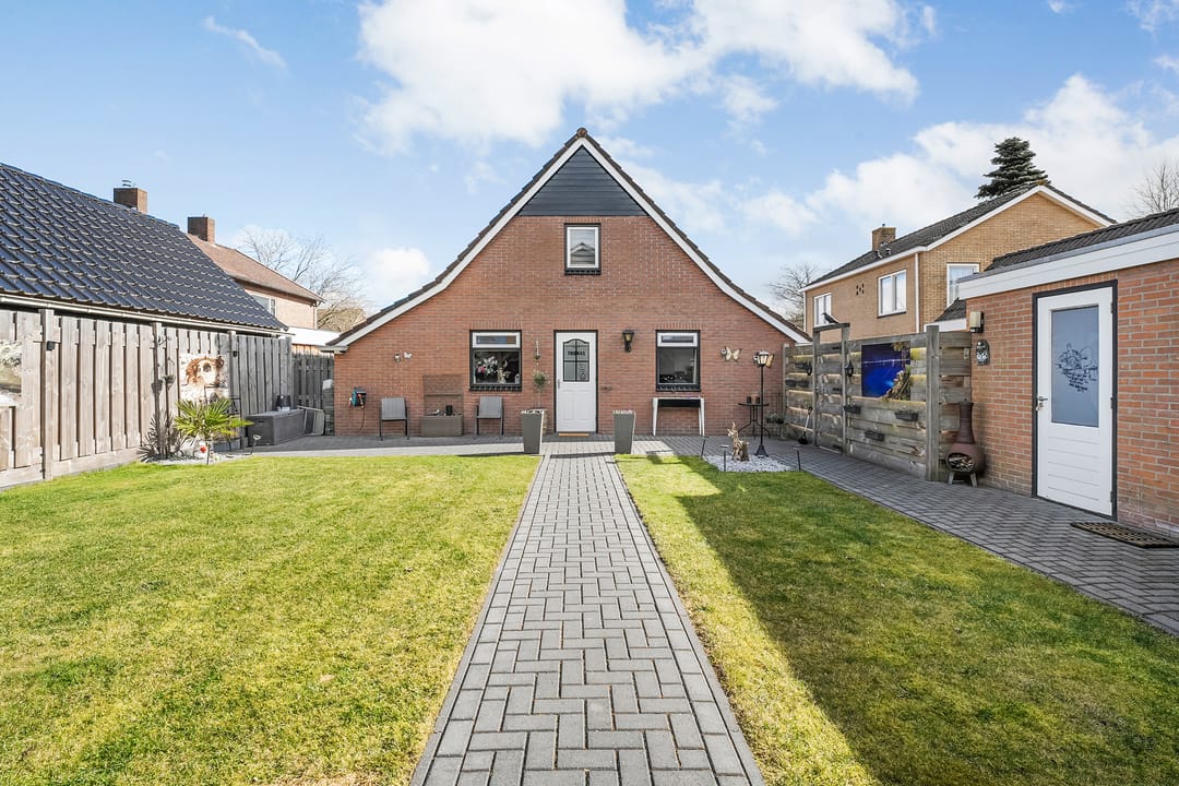 Photo 38 of Zuideropgaande 10