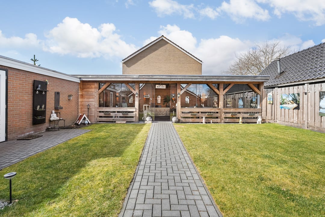 Photo 47 of Zuideropgaande 10