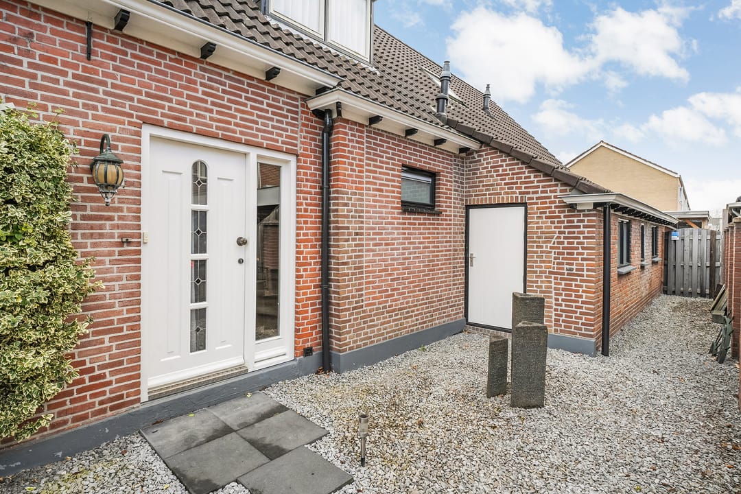 Photo 56 of Zuideropgaande 10