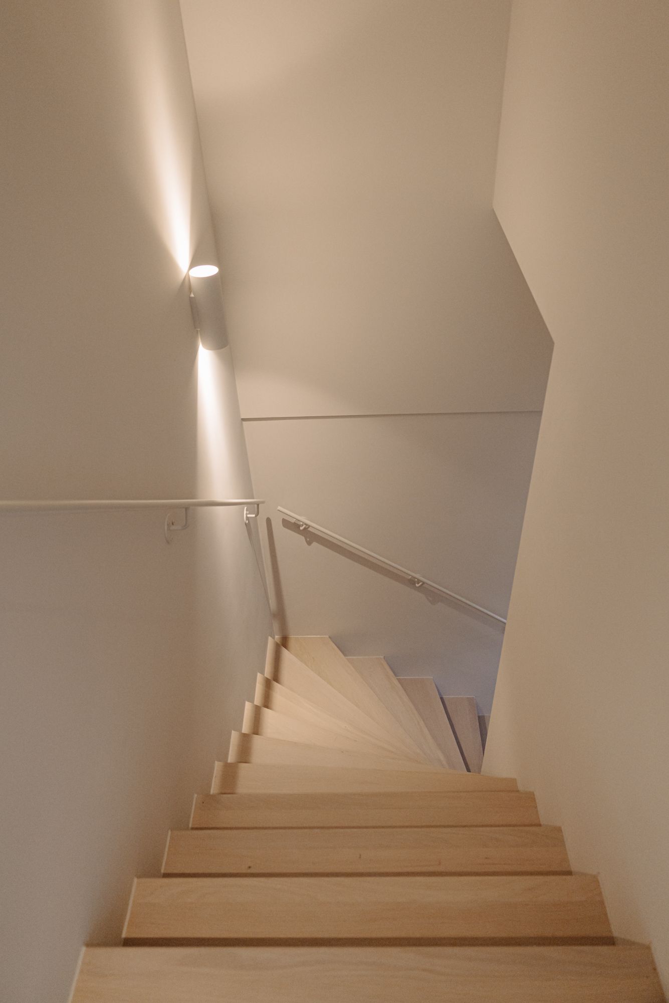 Foto 6 van Filips van Almondestraat 15-A