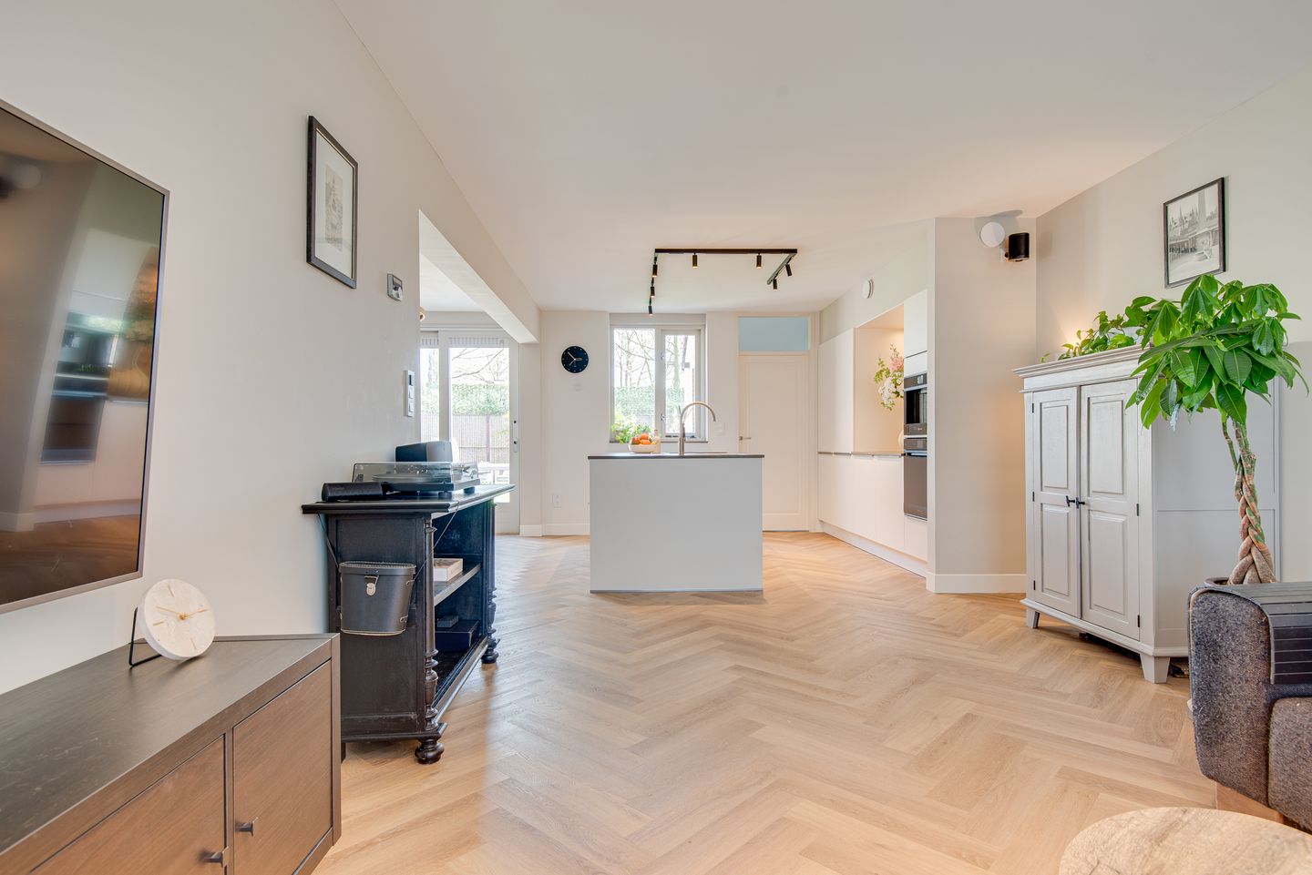 Photo 10 of Vendelierstraat 31