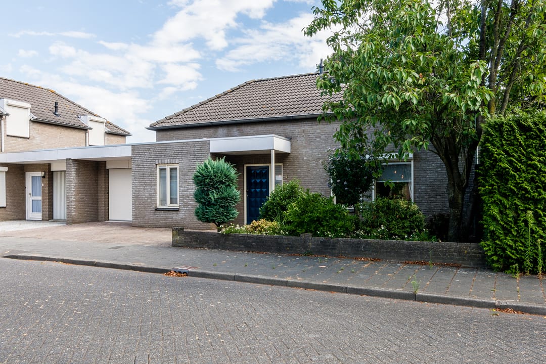 Photo 2 of Veulenweide 4