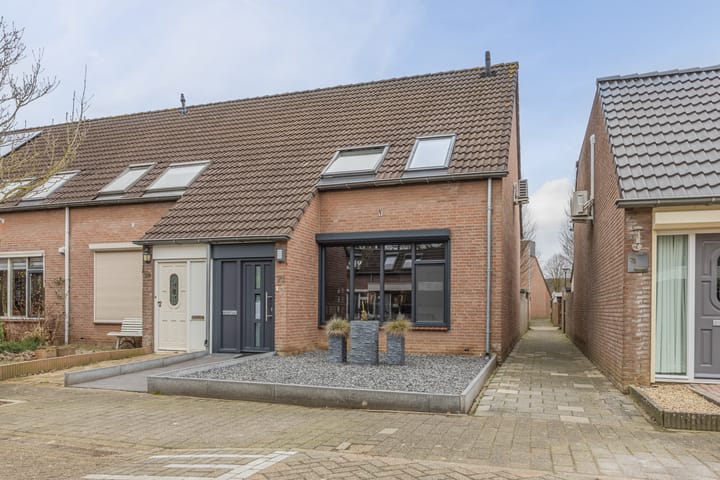 Foto 2 van Kardinaalsmuts 71