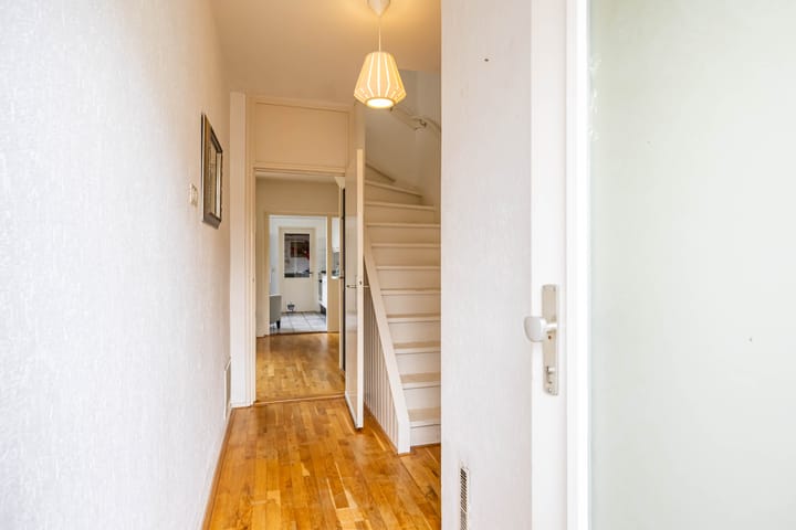 Photo 11 of Hulstlaan 34