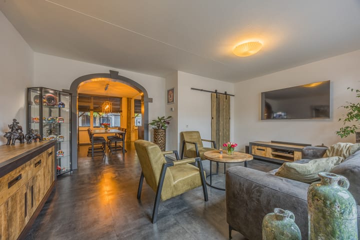 Foto 12 van Kardinaalsmuts 71