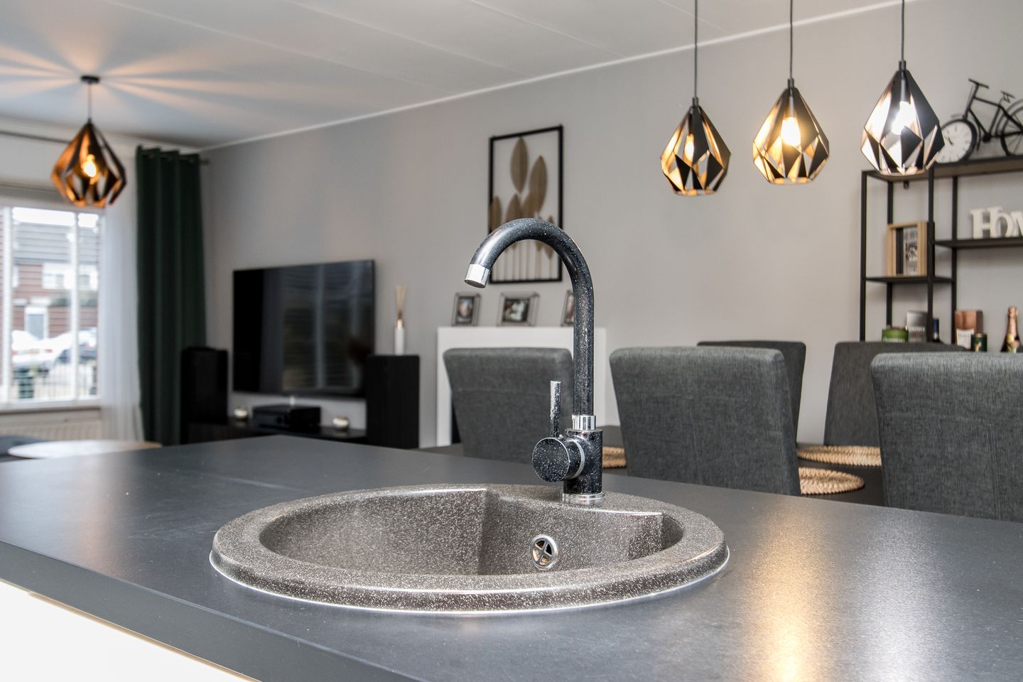 Photo 19 of C.H. van Maanenstraat 32