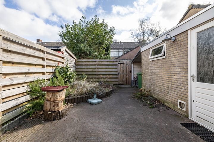 Photo 32 of Hulstlaan 34