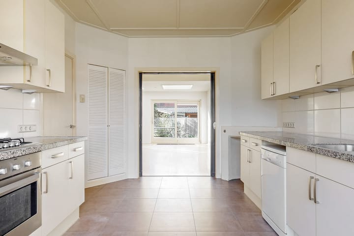 Foto 8 van Starrebosstraat 1