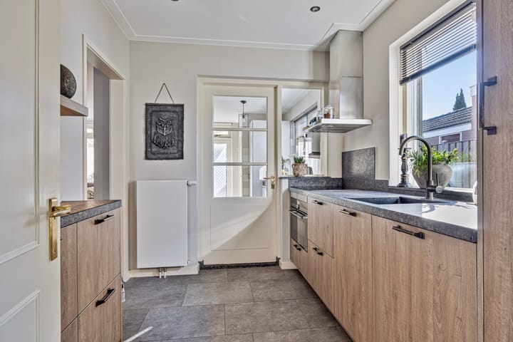 Foto 8 van Trompstraat 17