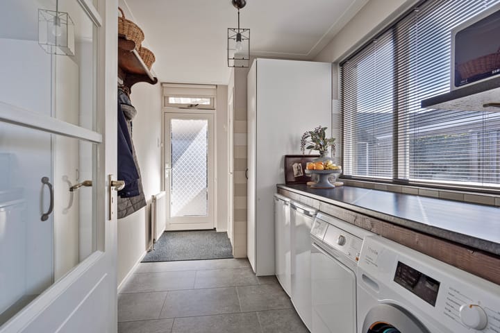 Foto 11 van Trompstraat 17