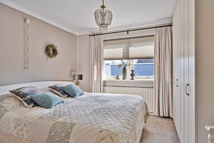 Foto 16 van Trompstraat 17