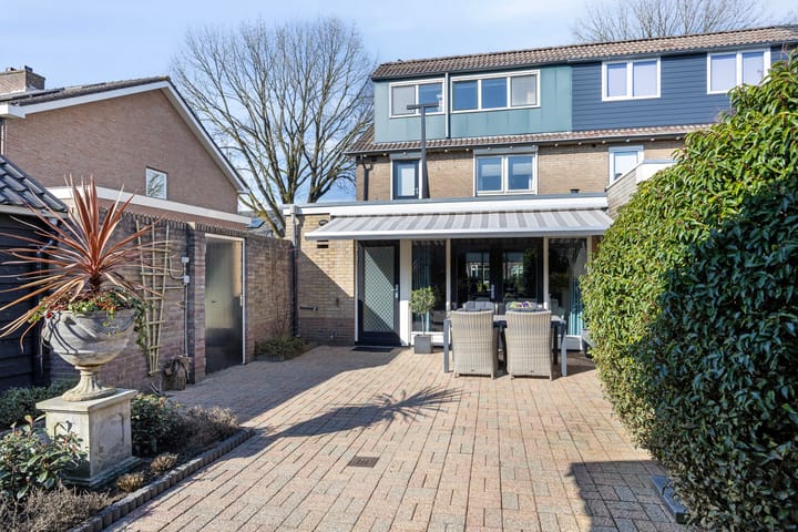 Foto 28 van Trompstraat 17