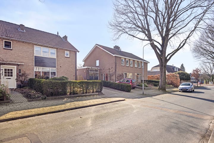 Foto 31 van Trompstraat 17