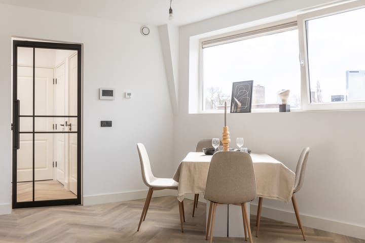 Foto 10 van Bleiswijkstraat 105-B