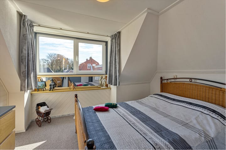 Foto 35 van Oosterstraat 70