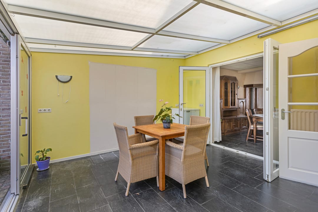 Photo 16 of Beatrixstraat 30