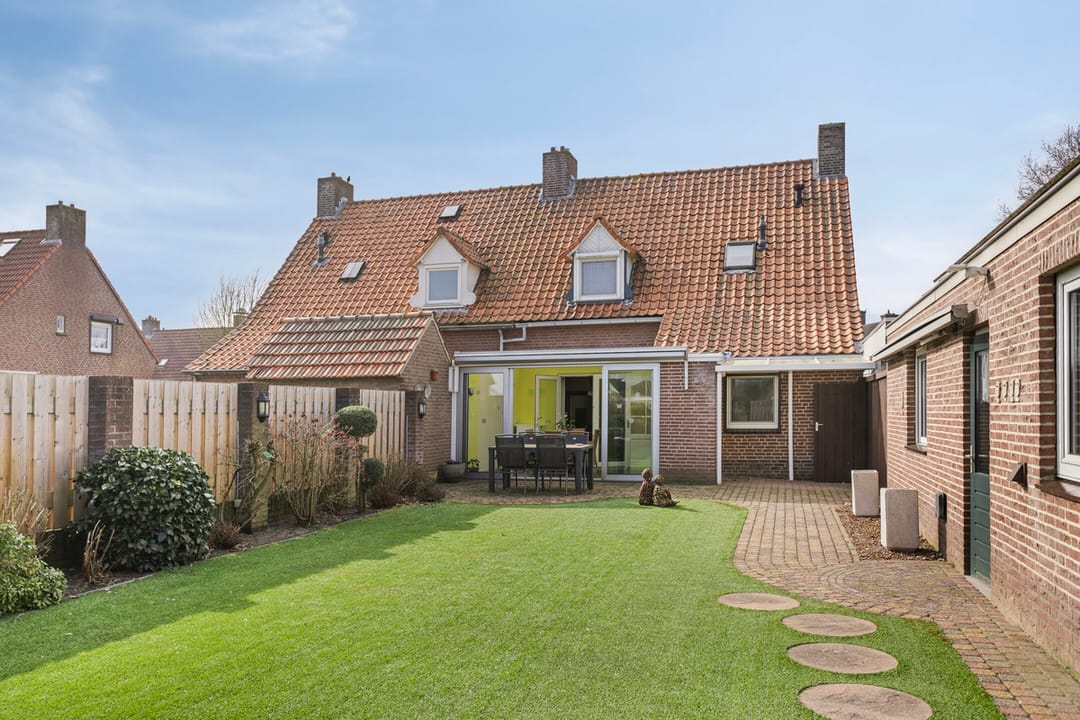 Photo 22 of Beatrixstraat 30