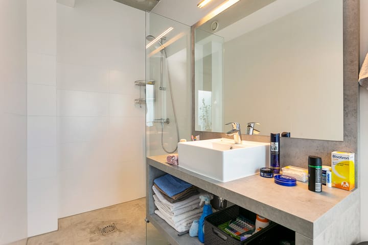 Photo 9 of Obbe Edskesstraat 3